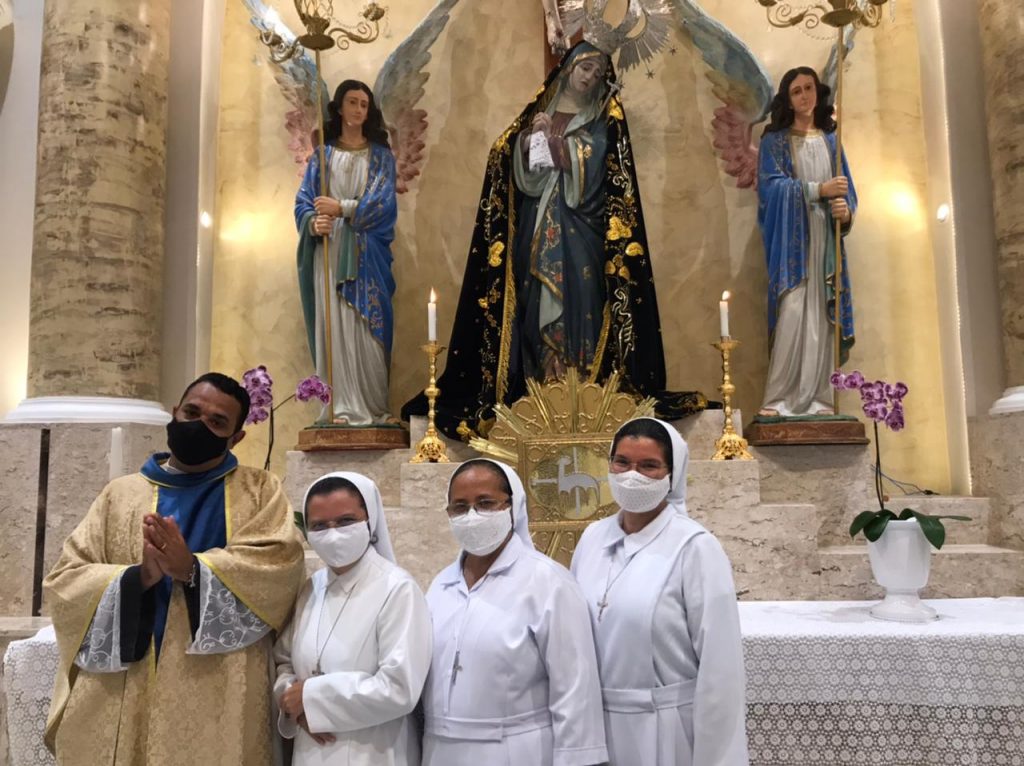 Missa de acolhida das Irmãs Missionárias de Nossa Senhora das Dores